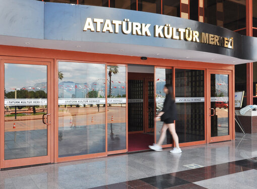 Antalya Atatürk Kültür Merkezi